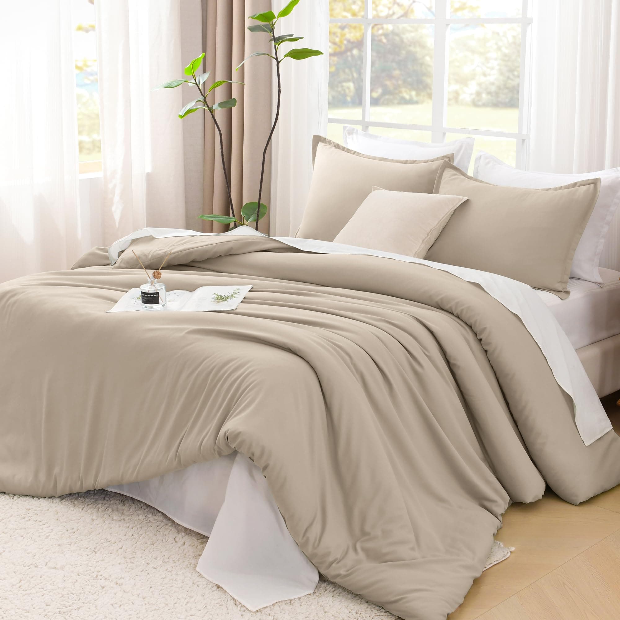 Khaki Comforter Set Queen Size, 3 Pieces Solid Bedding Comforter Set, All Season Down Alternative Bed Set (90x90In Comforter & 2 Pillowcases)