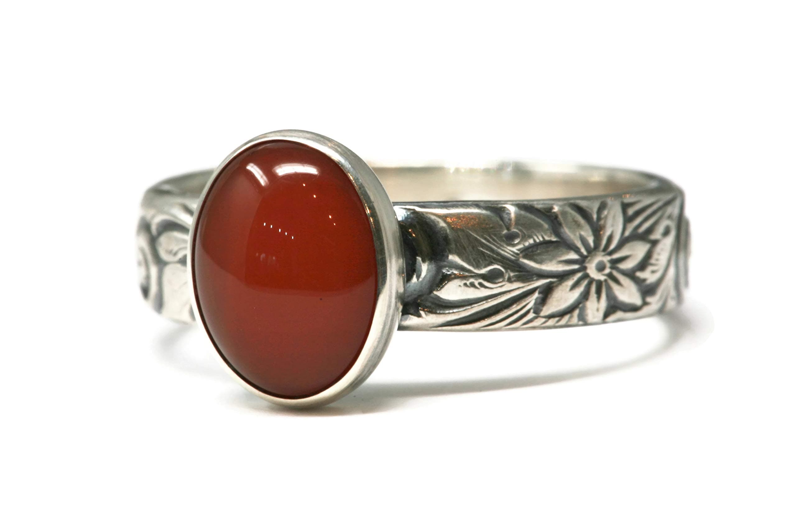 Carnelian Ring Flower Pattern Vintage Silver