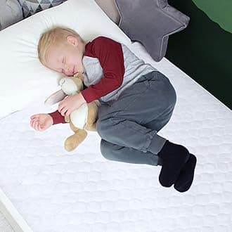 Hygge Sheets® Potty Training Bed Pads | 2Pack | 100% Waterproof | Bed Wetting Sheets for Single and Toddler Beds | Non Slip, Easy to Change at Night | Includes Free E-Book | UK Brand | White