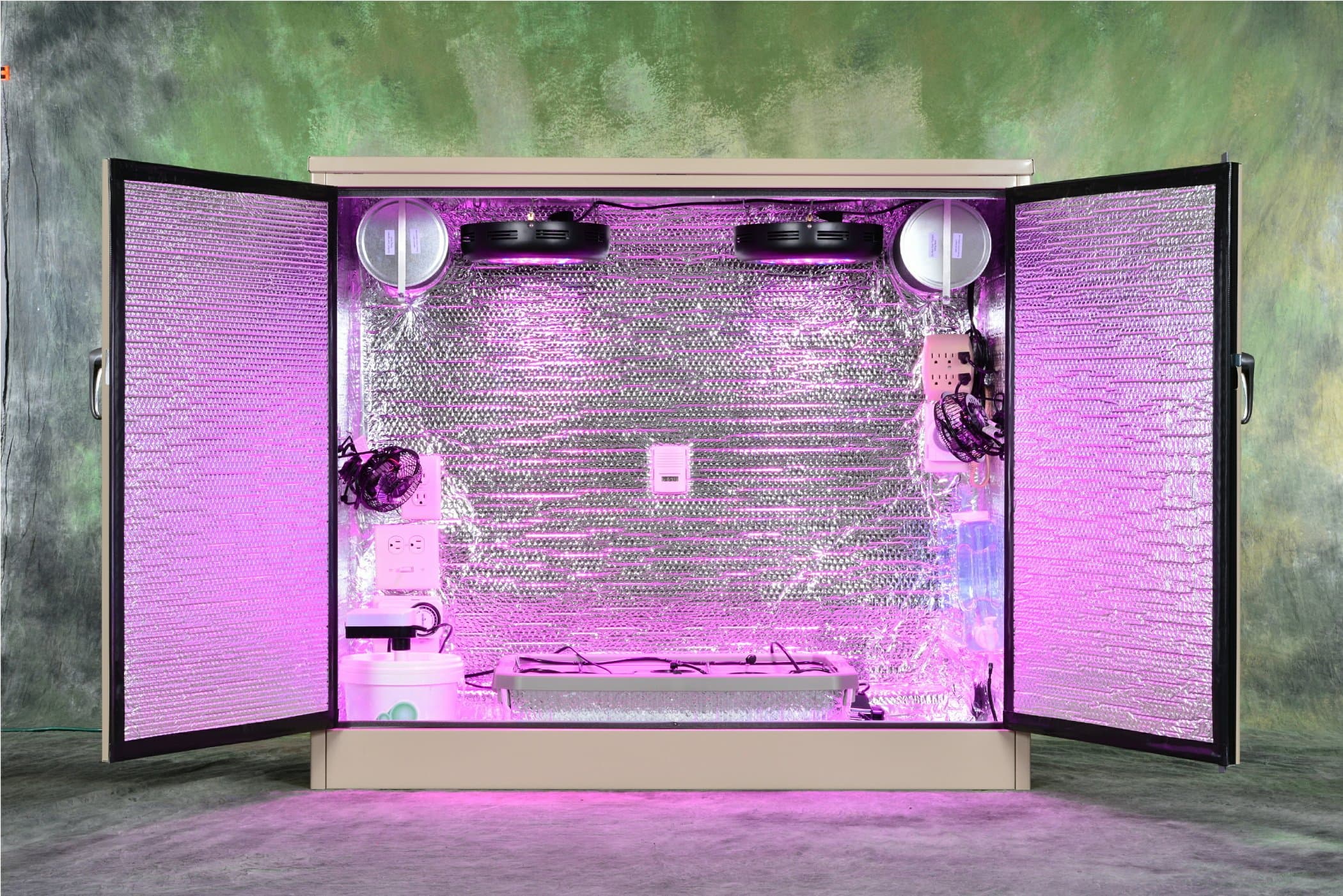 The Halfback Custom: Turn-key Stealth Hydroponic Grow Box Switchable LED Lighting