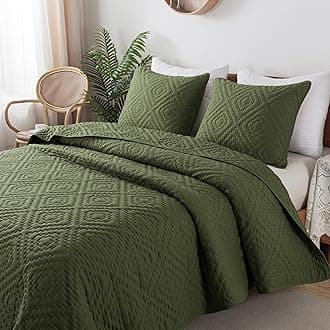Olive Green King Size Quilt Bedding Sets with Pillow Shams, Boho Dark Deep Sage Lightweight Bedspread Coverlet, Quilted Blanket Thin Comforter Bed Cover for All Season, 3 Pieces, 104x90 inches